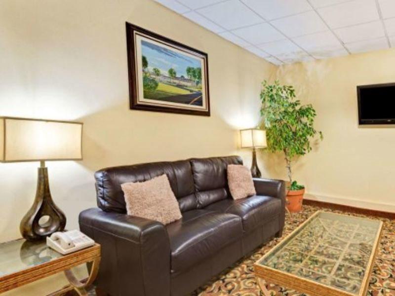 Hotel Ramada By Wyndham Kittery Zewnętrze zdjęcie