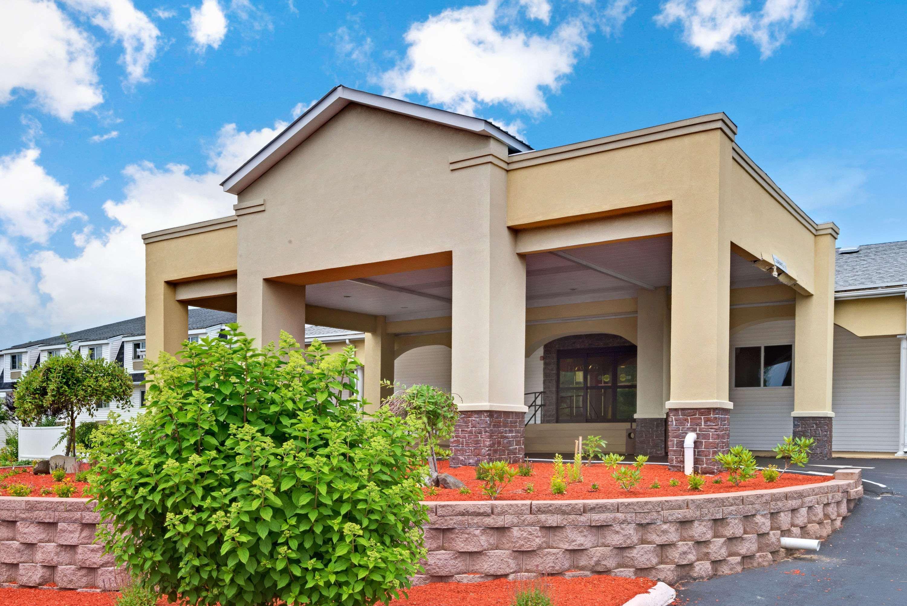 Hotel Ramada By Wyndham Kittery Zewnętrze zdjęcie